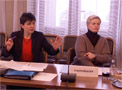 Madeleine Petrovic, Michaela Pfeifenberger in the meeting of Working Group 3 on 30 January 2004 in the Austrian Parliament.